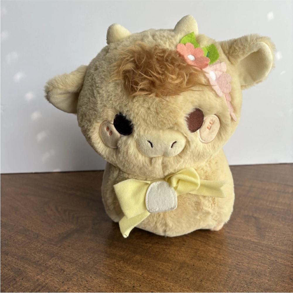 Honeymaru Floral Fluffy Highland Cow 10 Inch Plush - BoxLunch Exclusive Cl